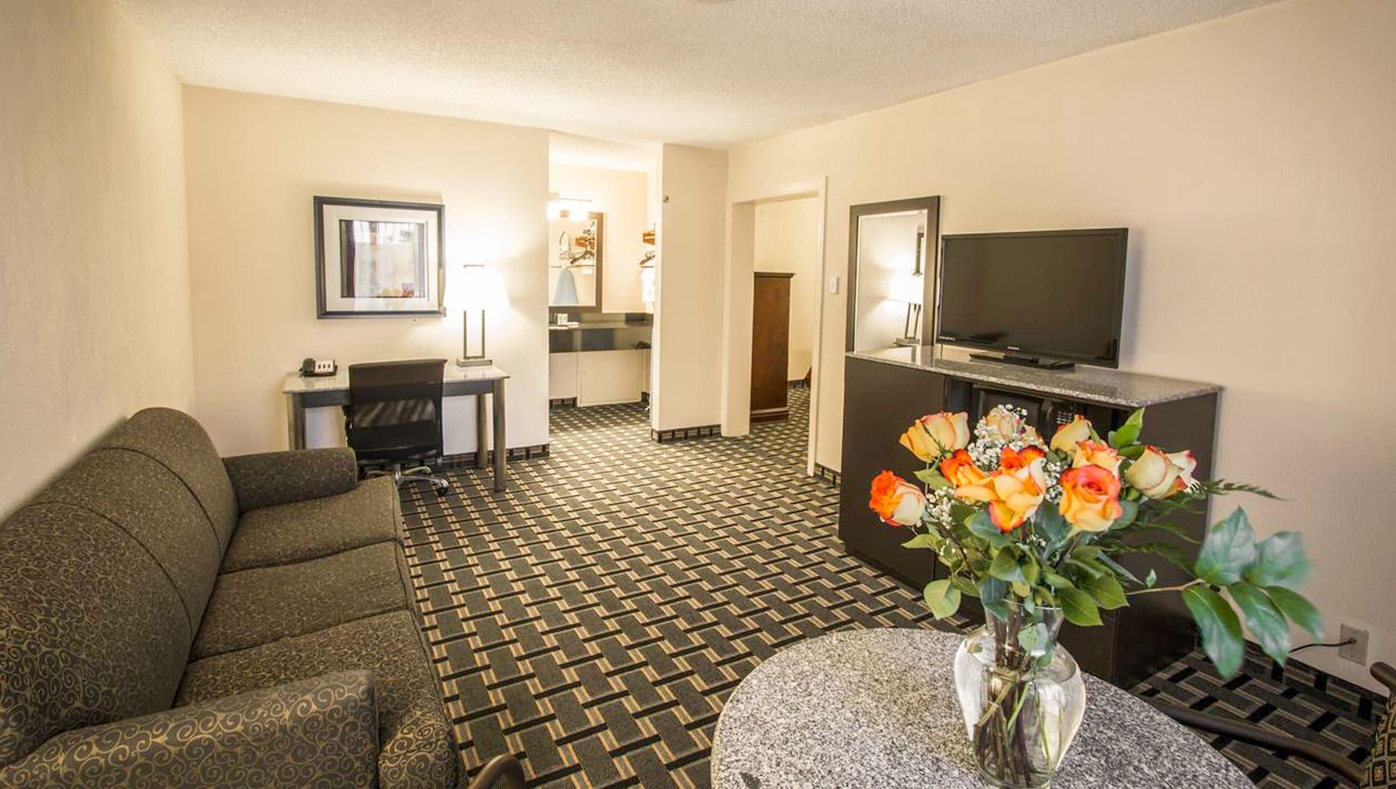 Magnuson Grand North Hotel