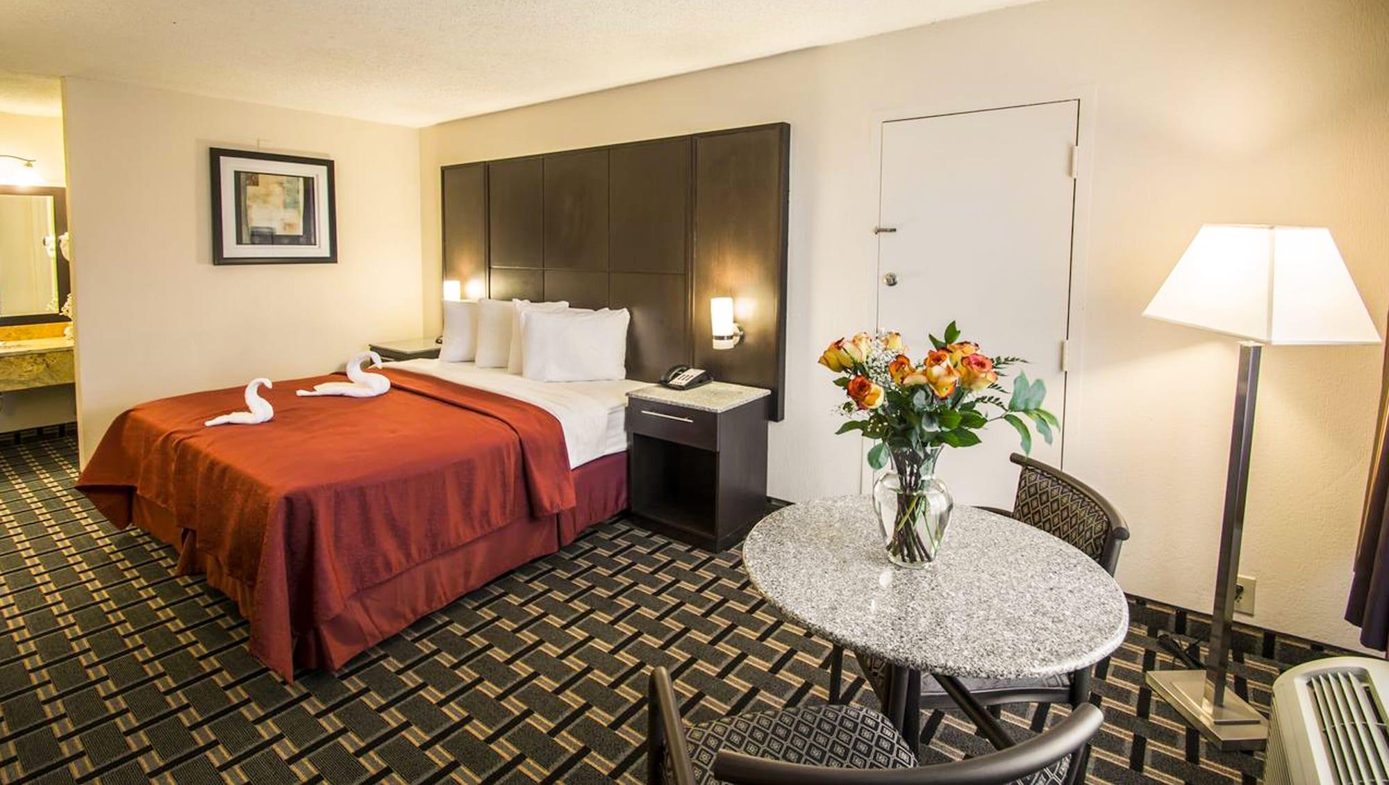 Magnuson Grand North Hotel 3*